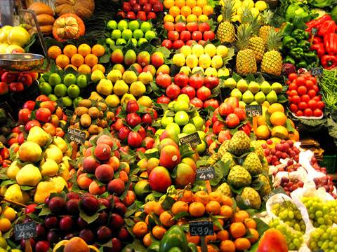 Frutas e legumes naturais. Foto: theseanster93 @ flickr Frutas e legumes naturais