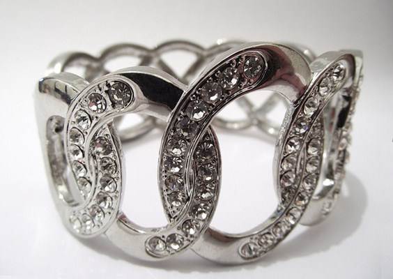 Bracelete de brilantes com prata ou ouro branco