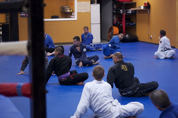 As lutas corporais são procuradas por crianças, homens e mulheres. Foto Flickr @ironsidemma As lutas corporais são procuradas por crianças, homens e mulheres
