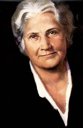 Dra. Maria Montessori (1870 - 1952) Dra. Maria Montessori (1870 - 1952)