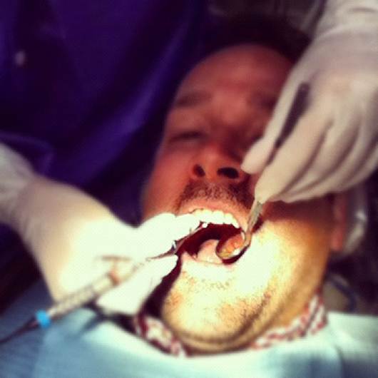 A saúde começa pela boca, por isso vá regularmente ao dentista. Foto Flickr @davitydave A saúde começa pela boca, por isso vá regularmente ao dentista