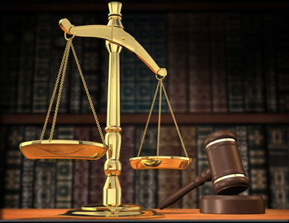 A balança e o martelo são símbolos da Justiça, significam equidade e igualdade; respeito e ordem, respectivamente A balança e o martelo são símbolos da Justiça, significam equidade e igualdade; respeito e ordem, respectivamente