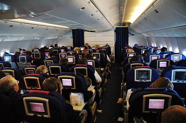 As passagens de avião estão mais acessíveis para alguns destinos do que os transportes terrestres. Foto Flickr @caribb As passagens de avião estão mais acessíveis para alguns destinos do que os transportes terrestres
