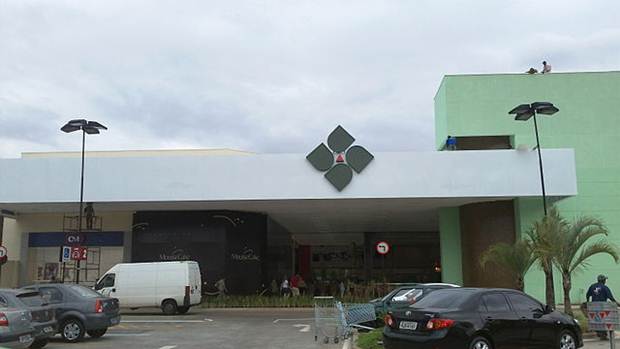 Fachada do Shopping Uberaba